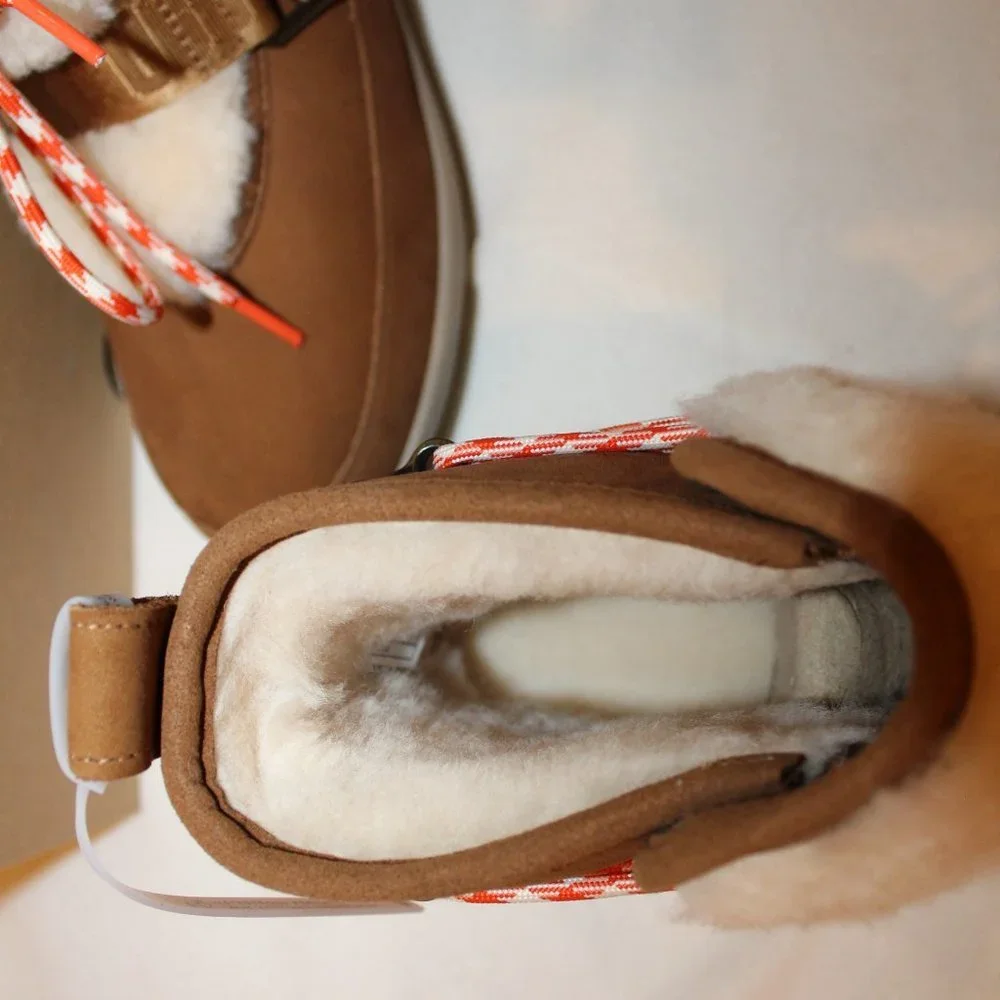 NIB‎ UGG WOMEN'S CLASSIC SHORT SUEDE WATERPROOF HIKER WINTER BOOTS CHESTNUT